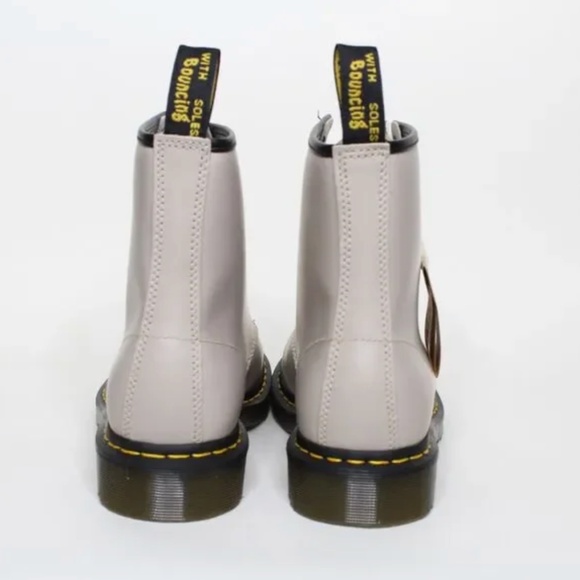 NWT Dr. Martens 1460 Vintage Taupe Smooth Leather 8 Eye Combat Boots Men 14 - Picture 5 of 5